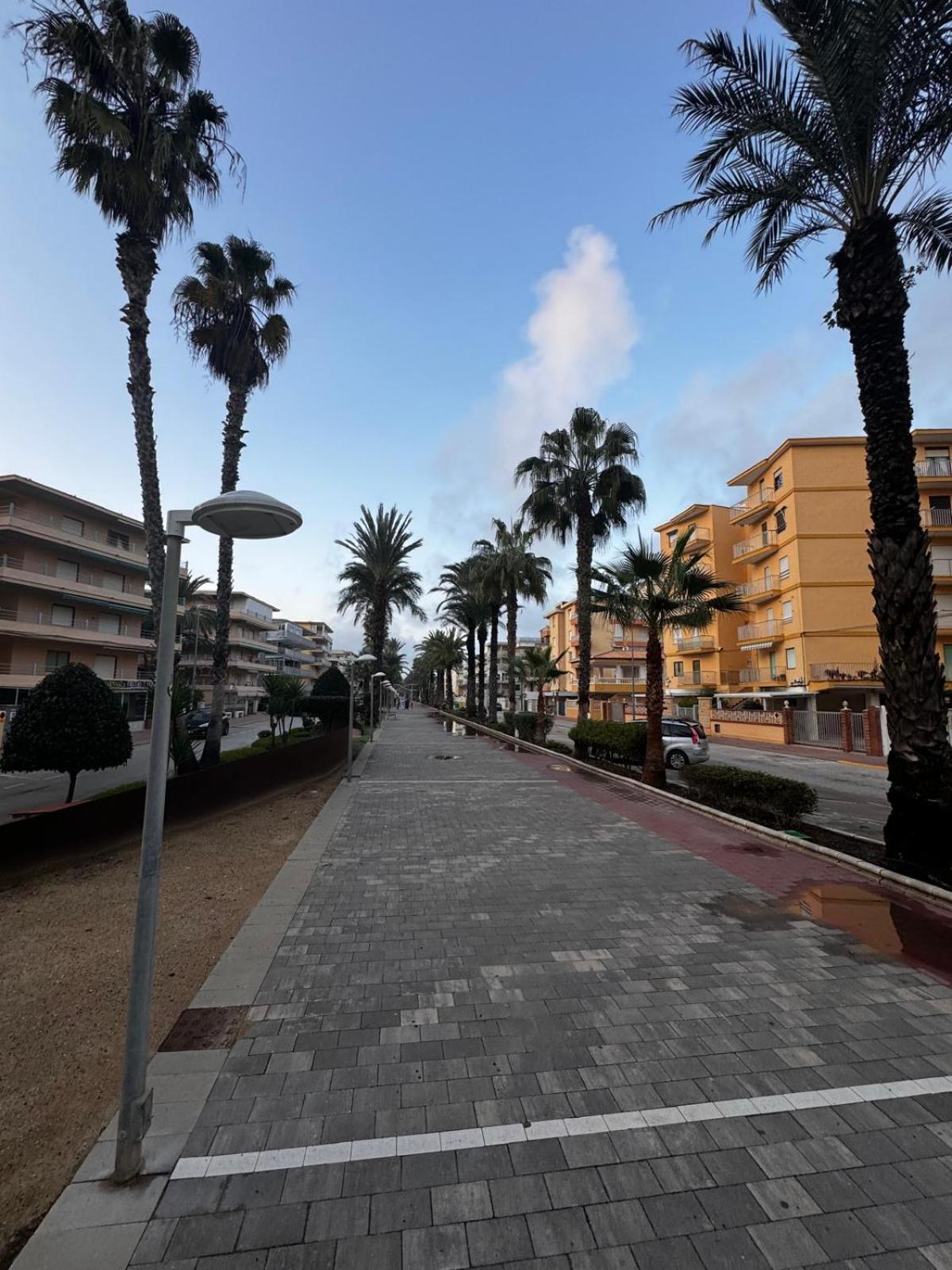 Apartamento Entero Primera Linea De Playa, Pet Friendly タベルネス・デ・ラ・バルディグナ エクステリア 写真